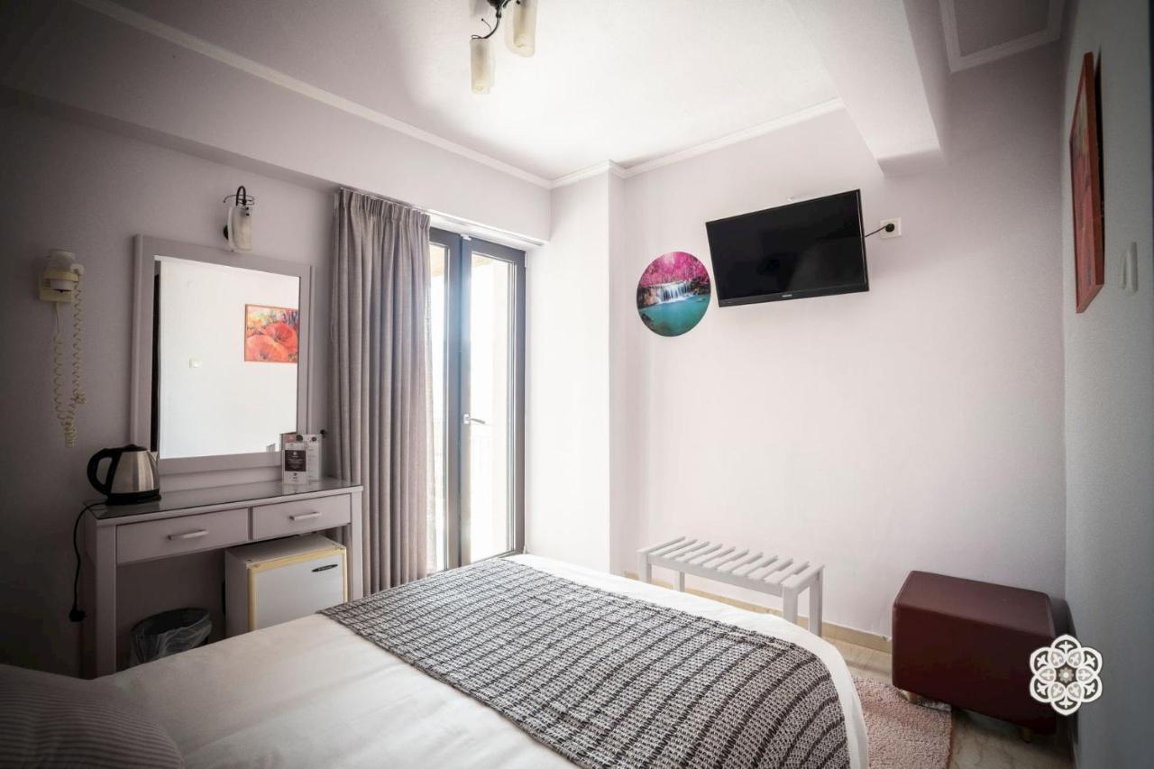 Aktaion Hotel Igoumenitsa Exteriör bild